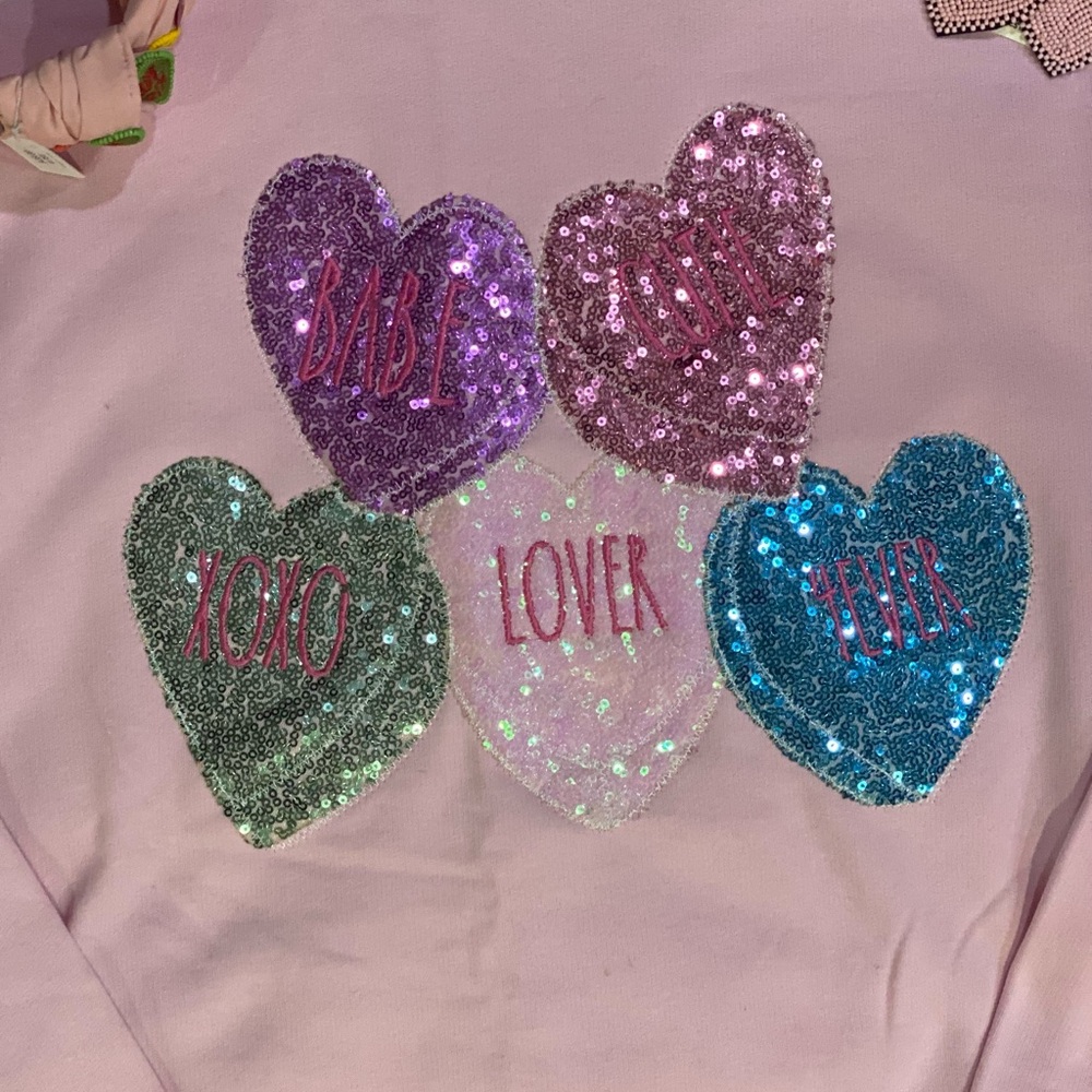 BRAND NEW WITH TAGS Sequin Conversation Hearts Sweatshirt - Picture 2 of 2